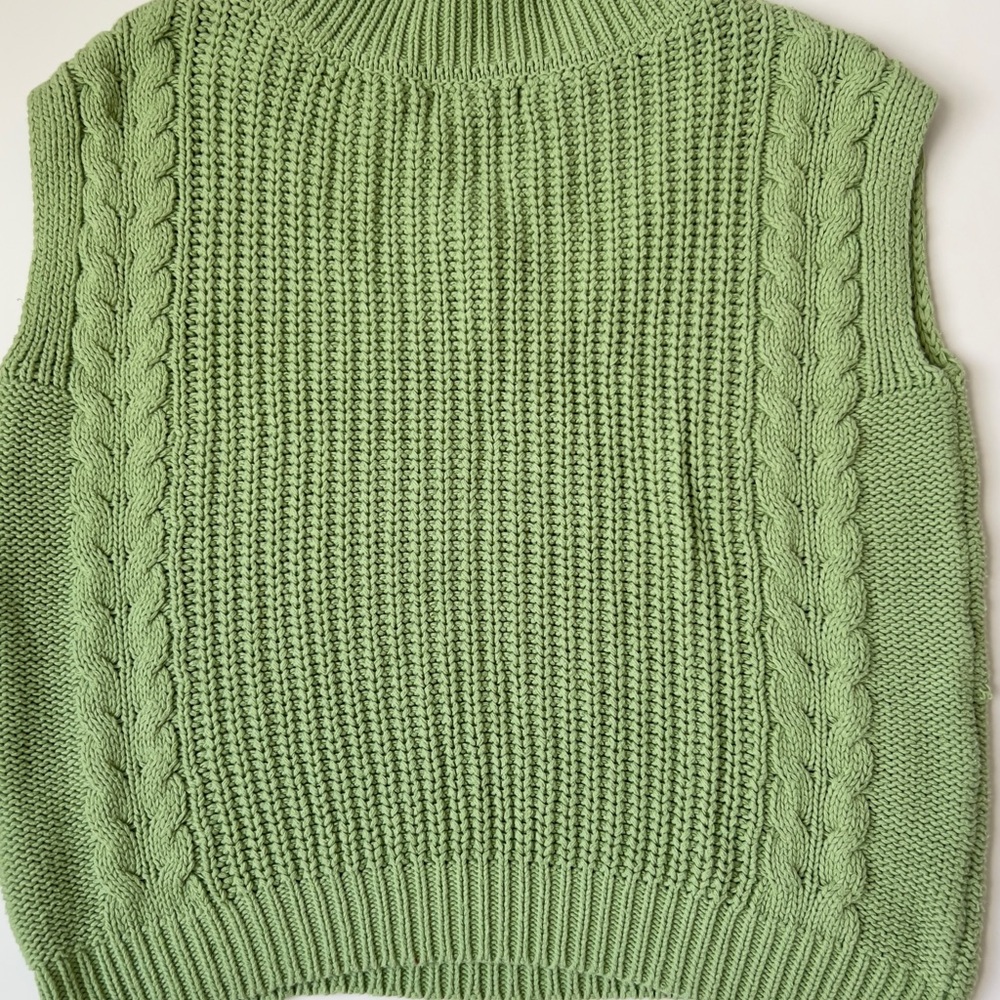 Elan Green Cable Knit Sweater Vest - Picture 2 of 4